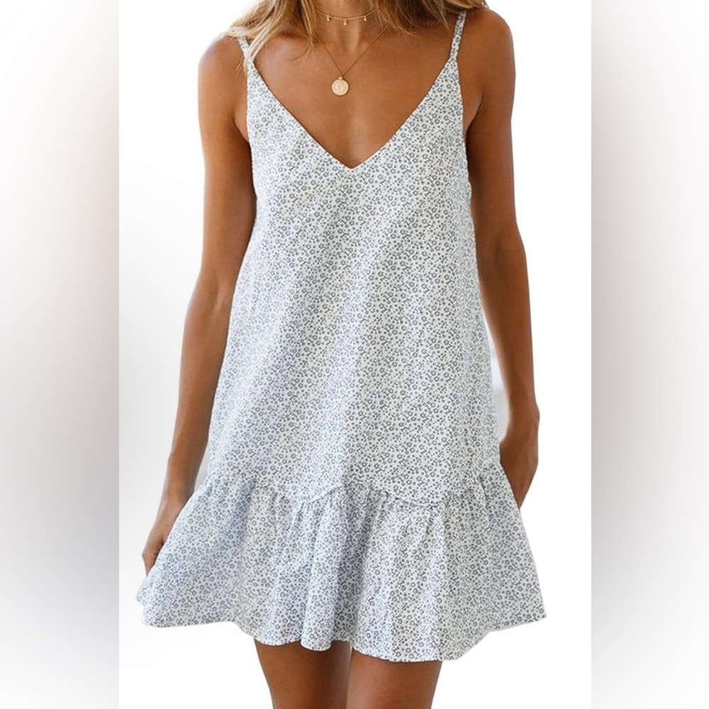 Womens Floral Dress- Loose Fitting - Ruffle Bottom - white & gray